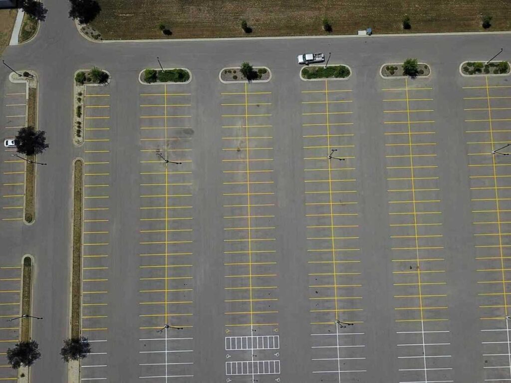 parking-lot-striping-5